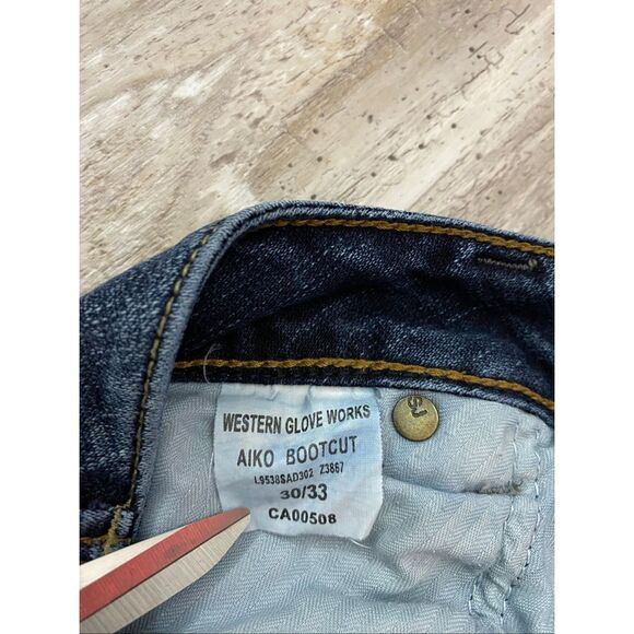 Silver AIKO Bootcut Jeans Mid Rise Embroidered Pocket Women’s Sz 30/33 - Picture 5 of 5